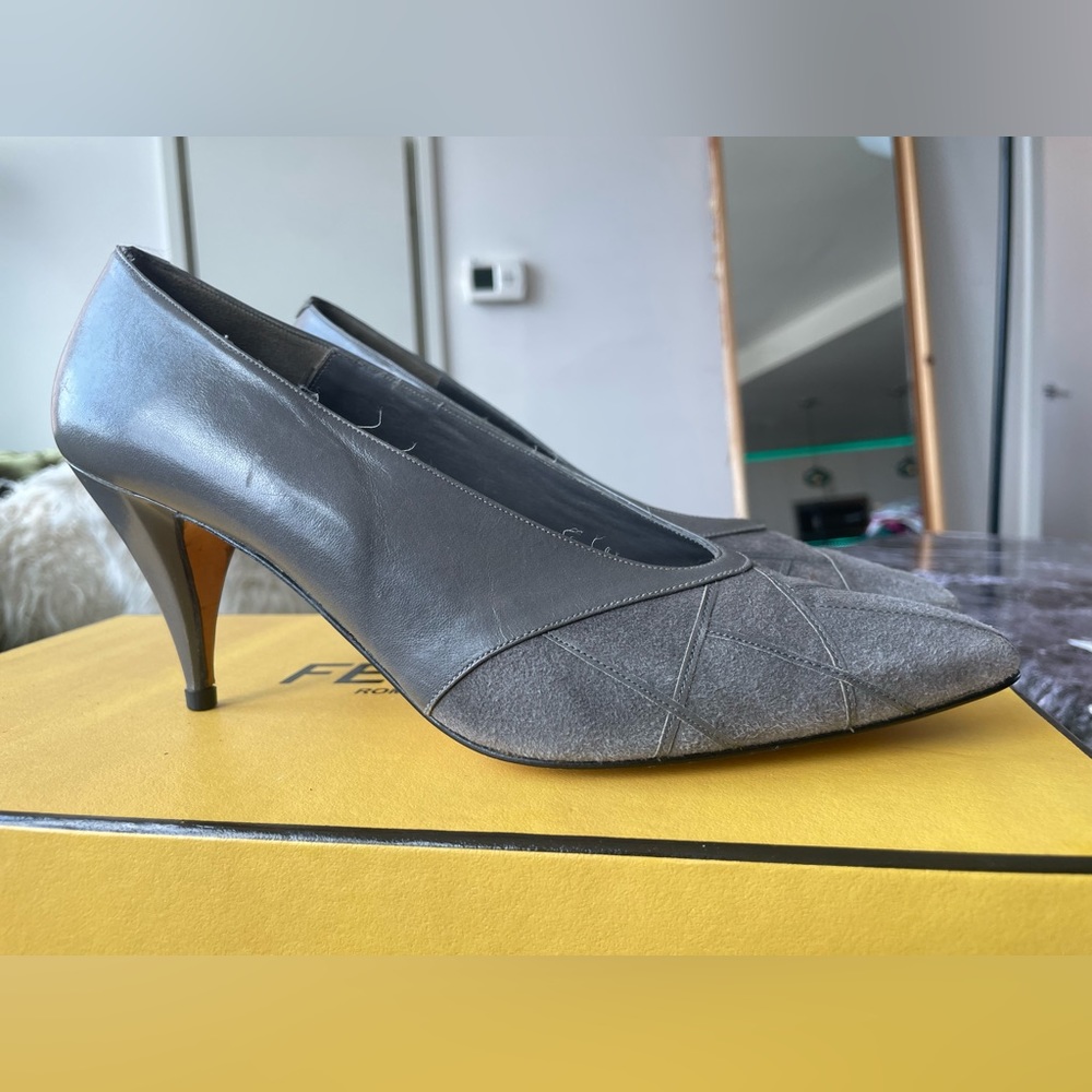 VINTAGE ROBERTINA HANDMADE LEATHER HEELS - Picture 3 of 13